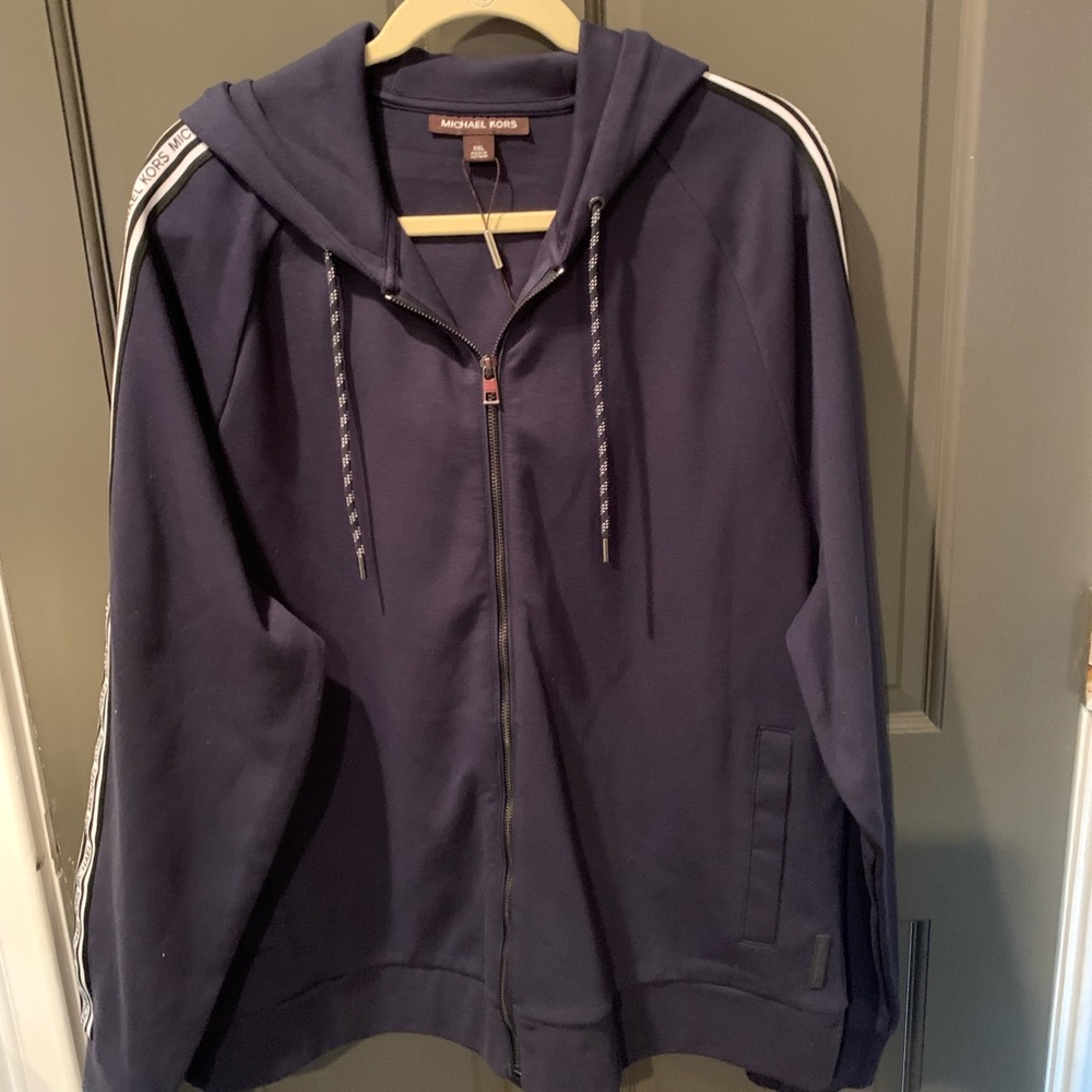 Men’s Michael Kors size 2 XL Navy hoodie. NWT.